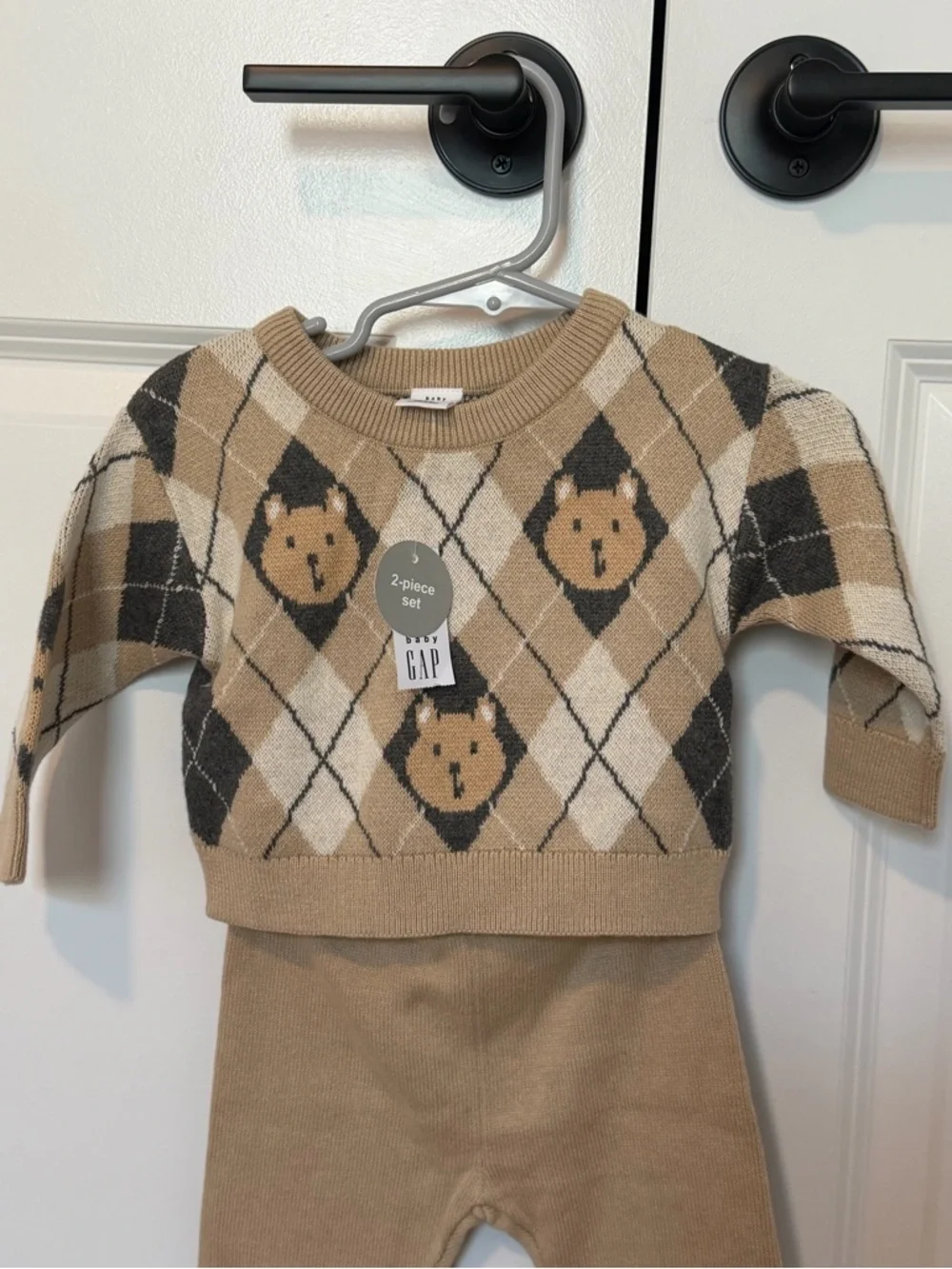 NWT babyGAP Brannan Bear Argyle Sweater Set Size 3-6 months